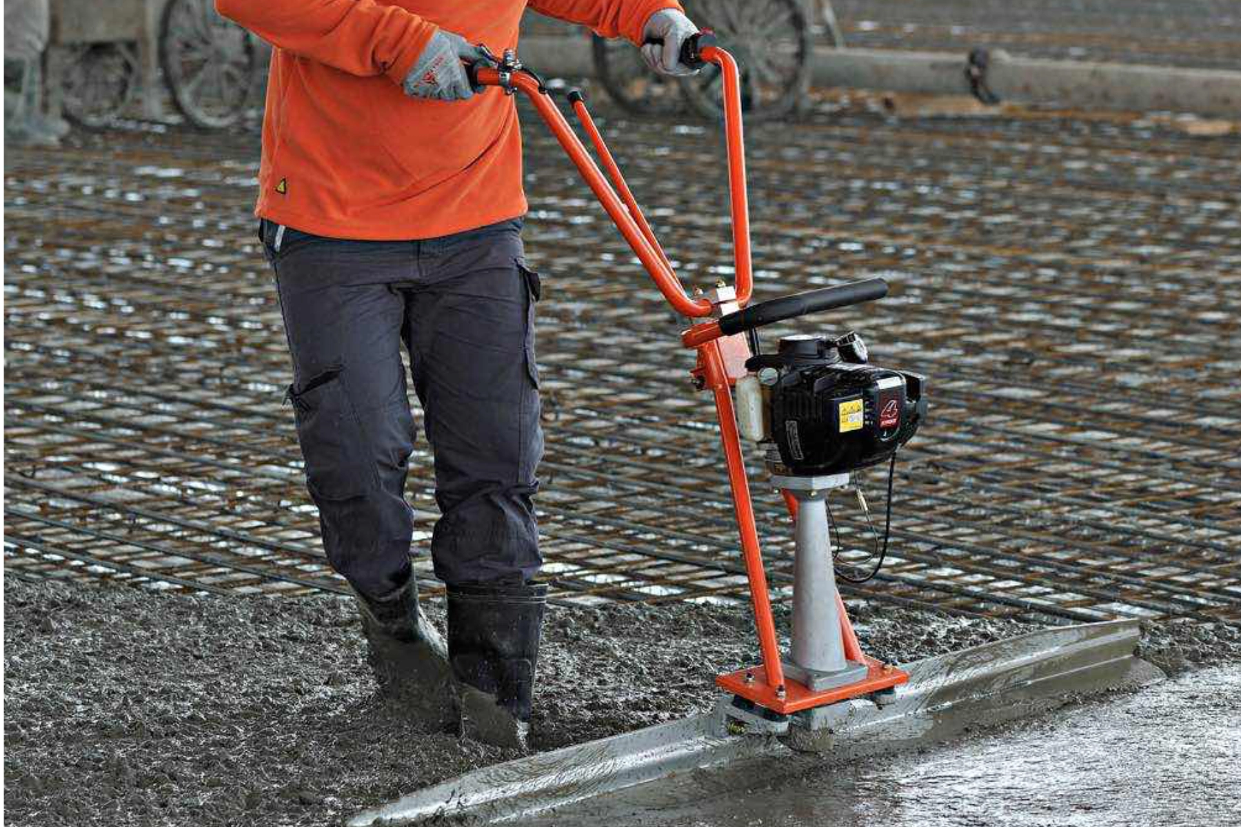 CONMEC CSD and CSDE Series Surface Finishing Screeds